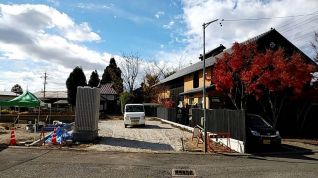 ¥950万円(12.8万円/坪)-小布施町中心地の売り宅地。約74.7坪(約247㎡)
建築条件付き(中町地区、希少)