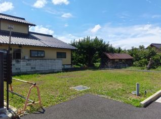 予約済み（241102）建築条件なし！宅地、人気の東町地区、215.51㎡（約65.2坪）
宅地延長道路約34㎡含む
￥880万円（約13.5万円/坪）