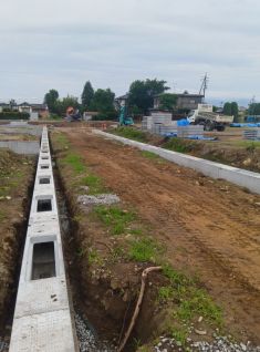 三本木分譲地、造成工事開始！
県内初（民間）！電線等地中化造成
令和７年９月完成予定。4画予約済(250616)
建築条件なし！
宅地延長道路なし！
※（株）イマイ企画で建築の場合、２万円/坪お値引きします。
ハザードマップ白地域